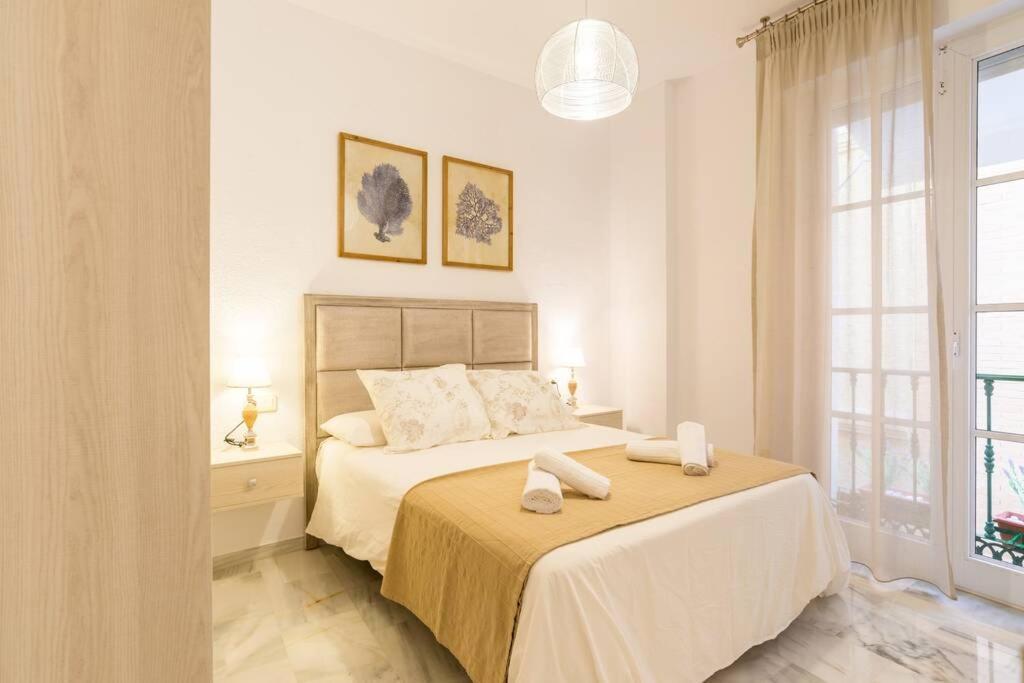 Tgh/ Malaga Centro Carreteria Apartment Exterior photo